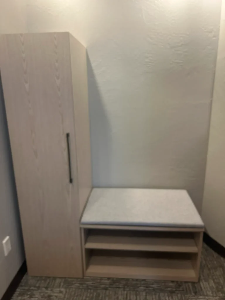 executive office 4 after 2